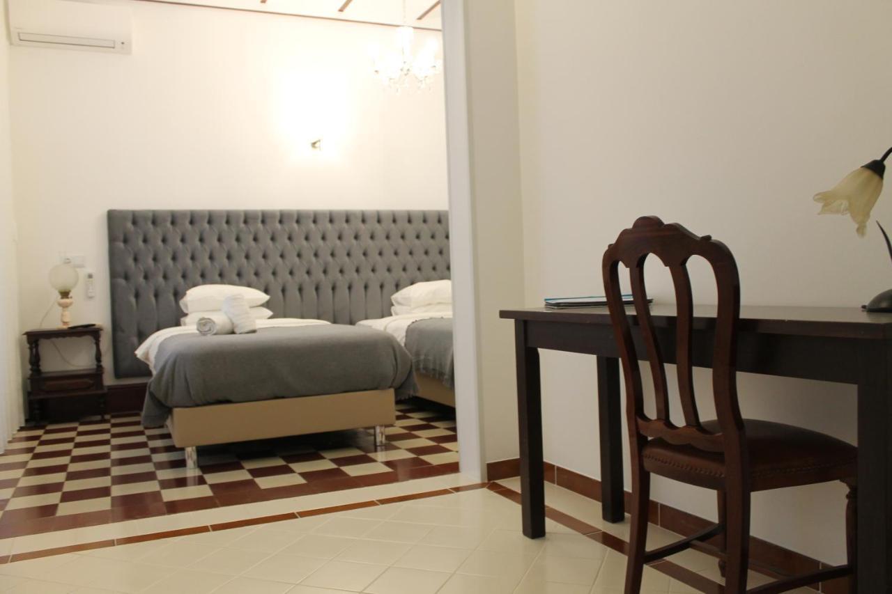 منزل الضيف فيريرا دو ألينتيخو  في Casa Do Infante المظهر الخارجي الصورة
