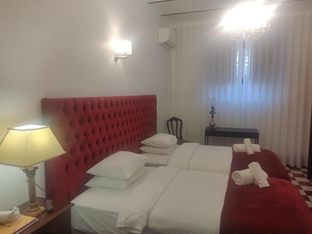 منزل الضيف فيريرا دو ألينتيخو  في Casa Do Infante المظهر الخارجي الصورة